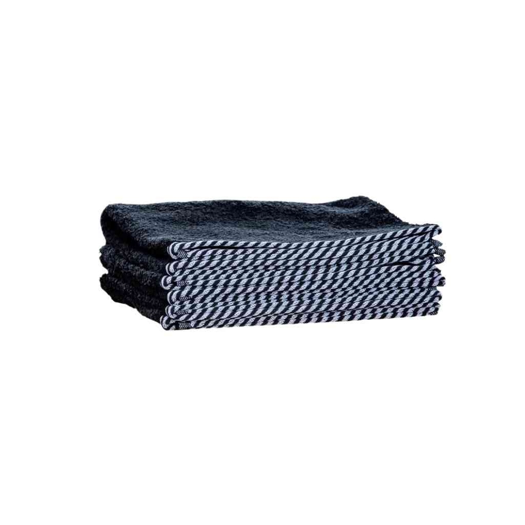 1o1BARBERS Handtuch schwarz/weiss 20x40cm